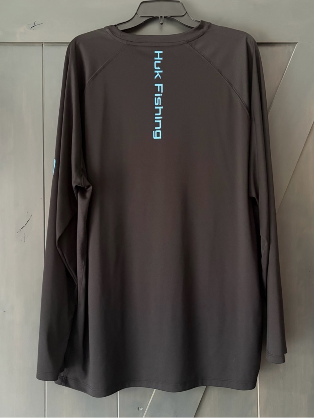 Huk Performance Fishing Shirt - Picture 3 of 3